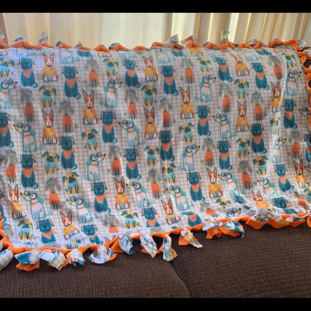 🐾🐾🐾Dogs fleece blanket. Dogs throw blanket.Dogs puppies handmade fleece